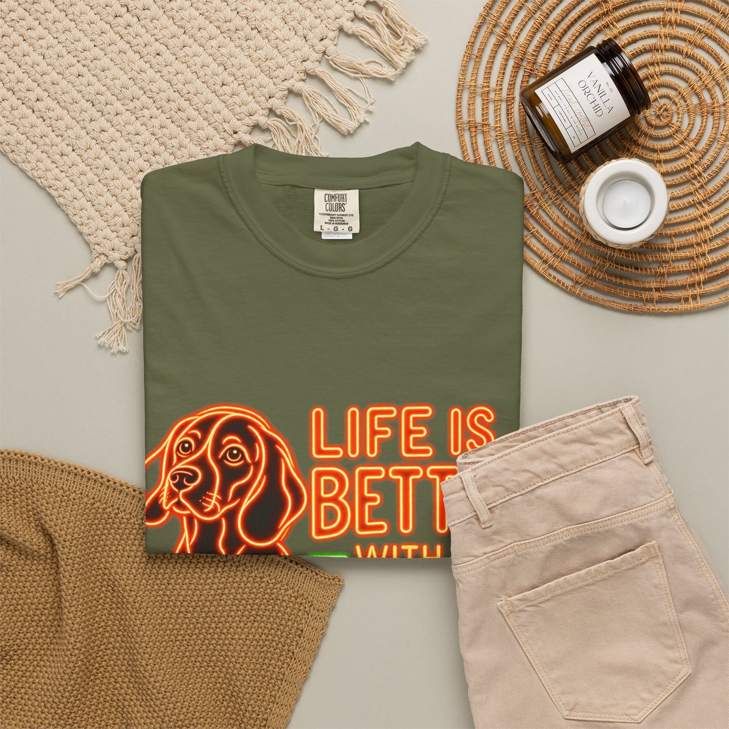 Beagle T-shirt - Neon Orange Life Is Better