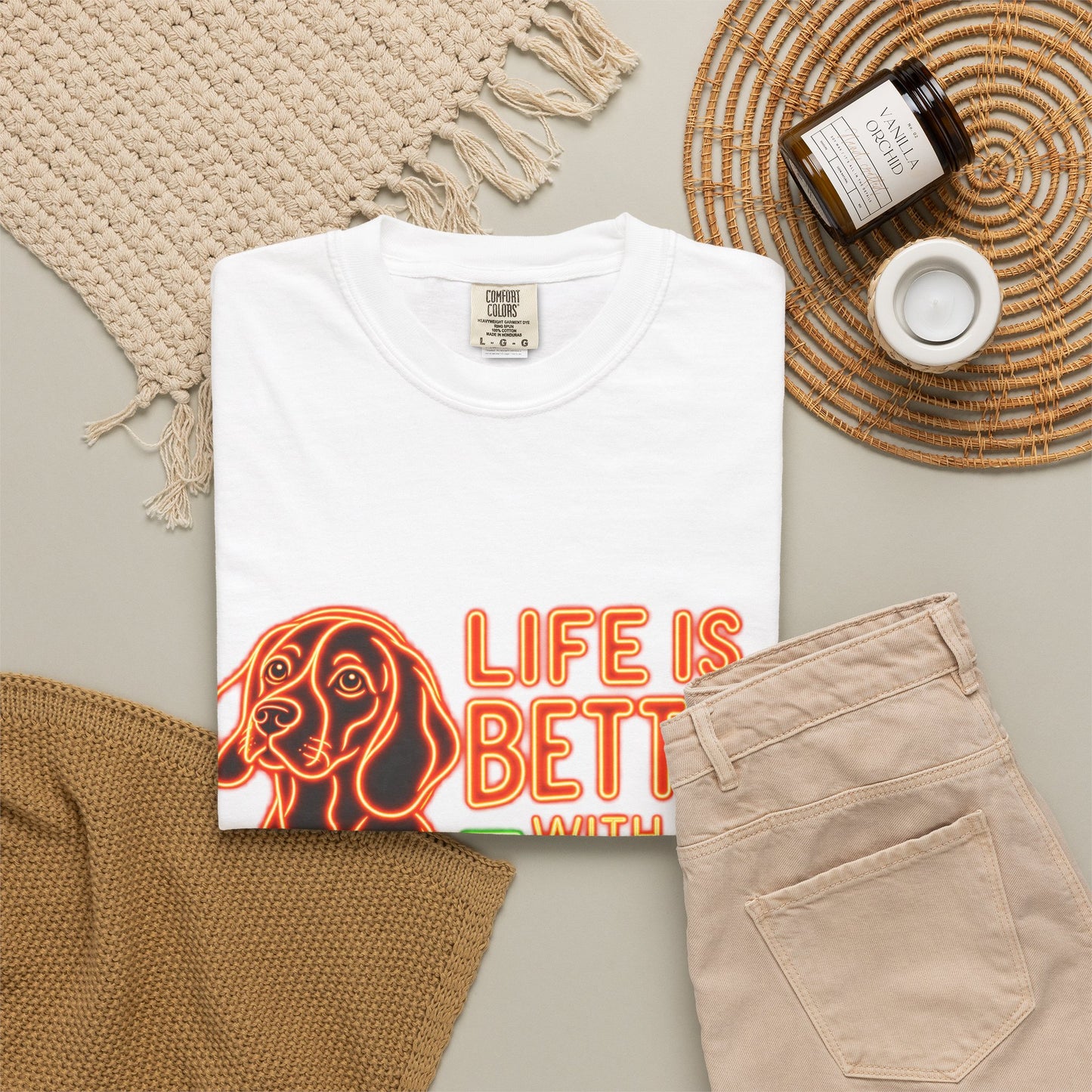 Beagle T-shirt - Neon Orange Life Is Better