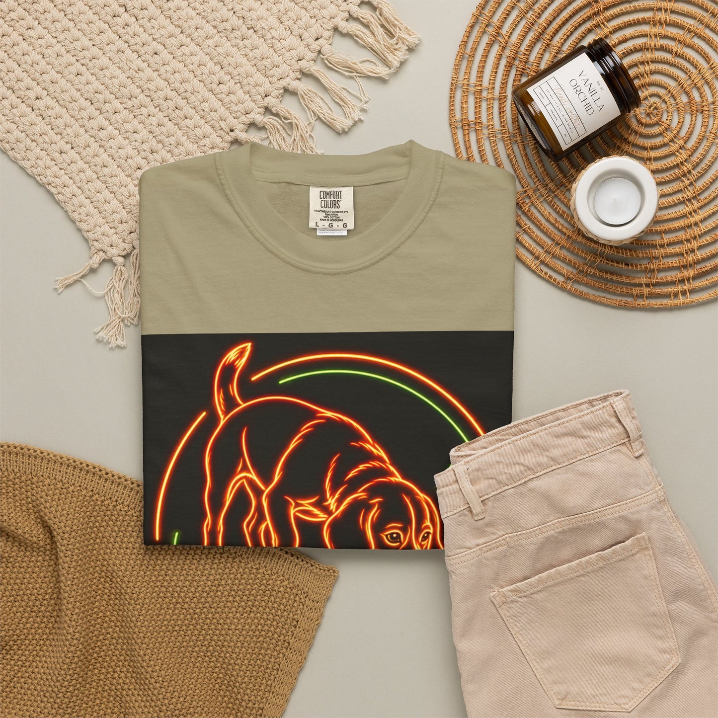 Beagle T-shirt - Neon Orange Easily Distracted