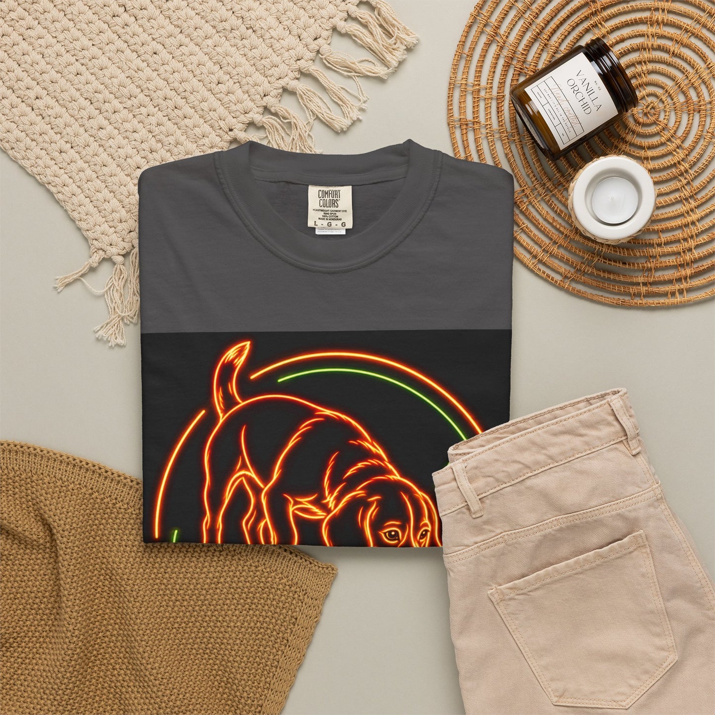 Beagle T-shirt - Neon Orange Easily Distracted