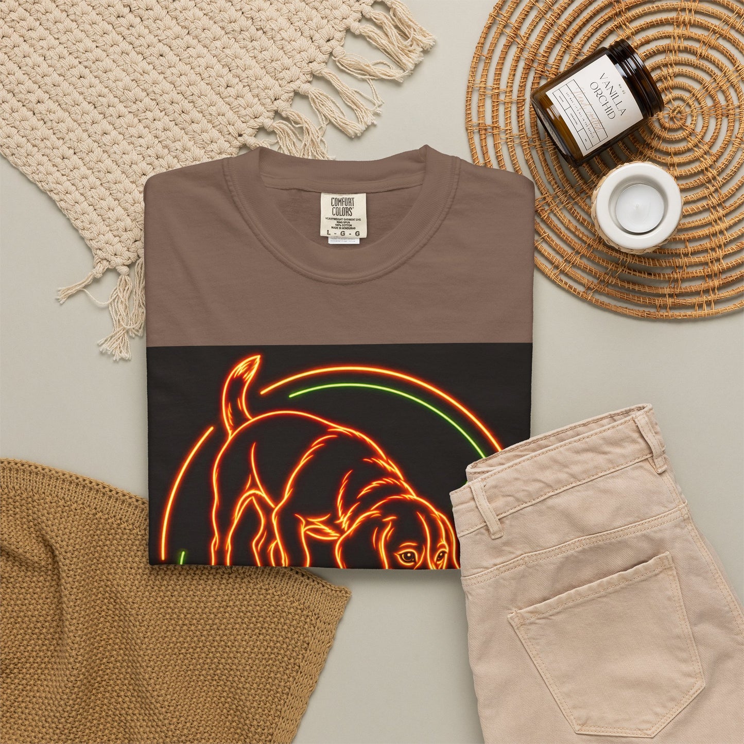 Beagle T-shirt - Neon Orange Easily Distracted