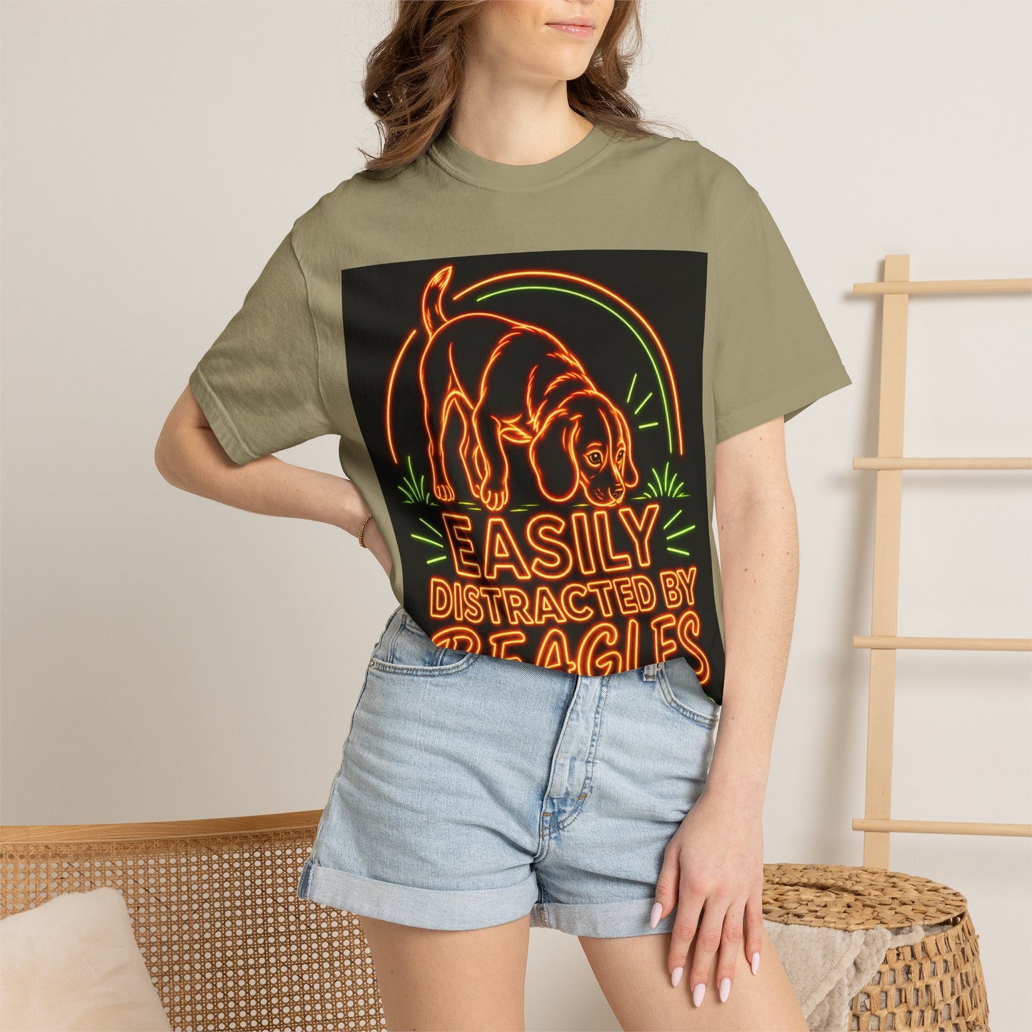 Beagle T-shirt - Neon Orange Easily Distracted
