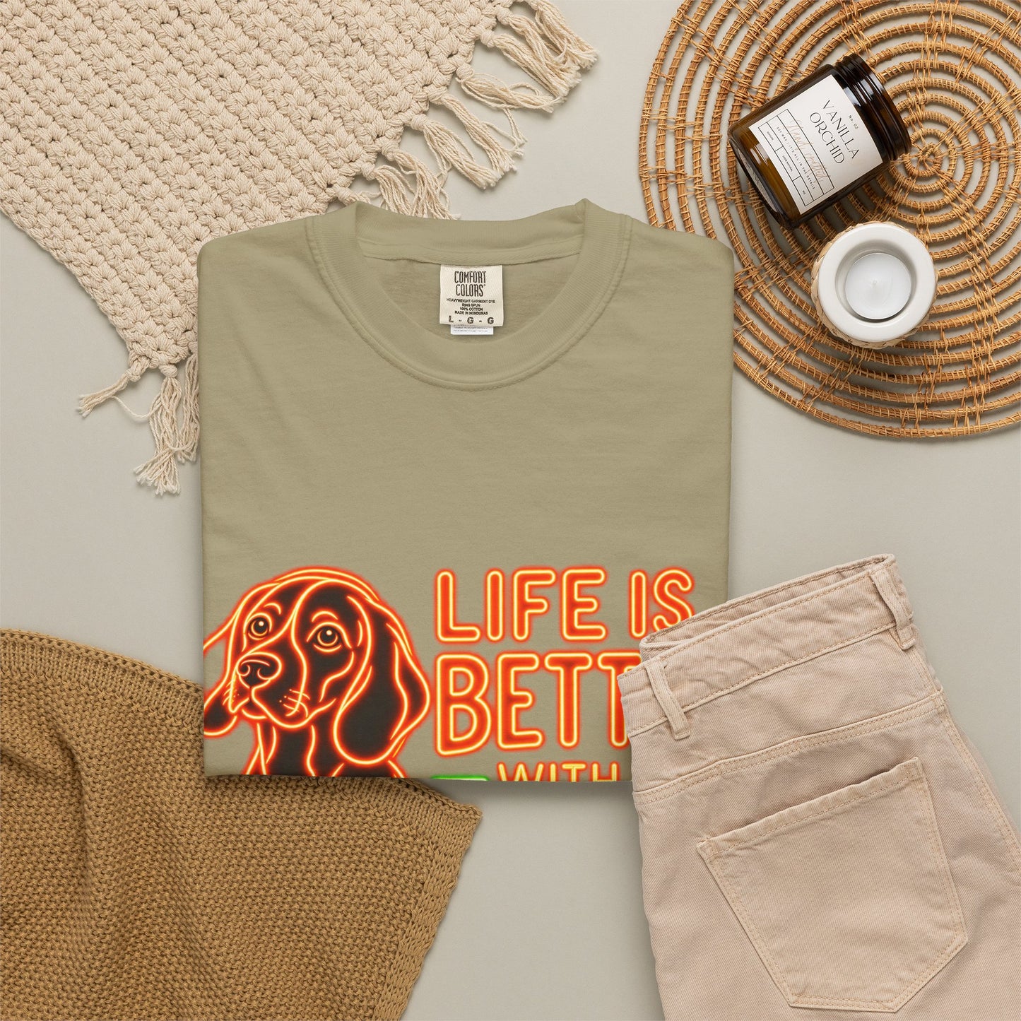 Beagle T-shirt - Neon Orange Life Is Better