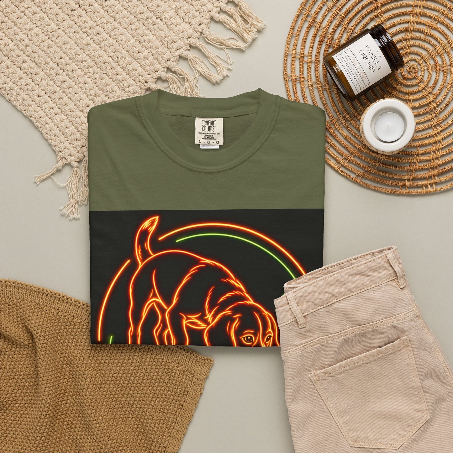 Beagle T-shirt - Neon Orange Easily Distracted
