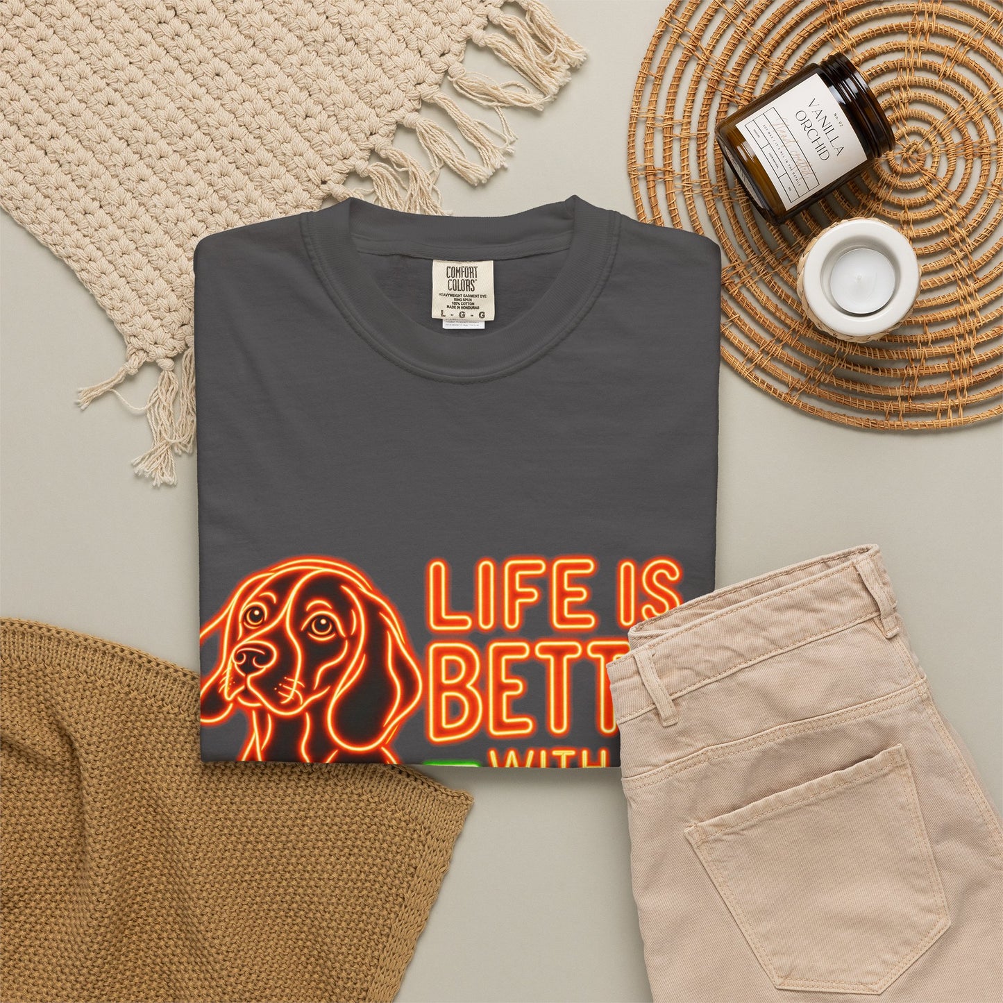 Beagle T-shirt - Neon Orange Life Is Better