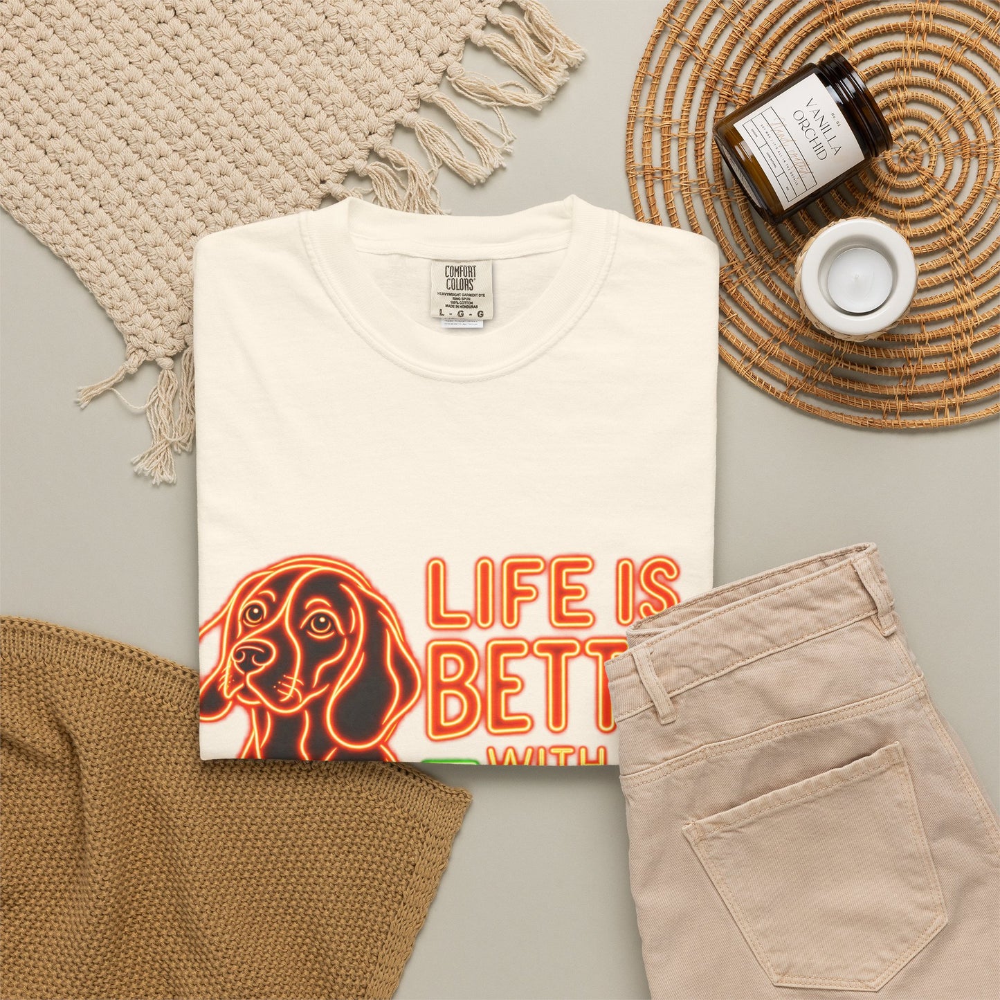 Beagle T-shirt - Neon Orange Life Is Better