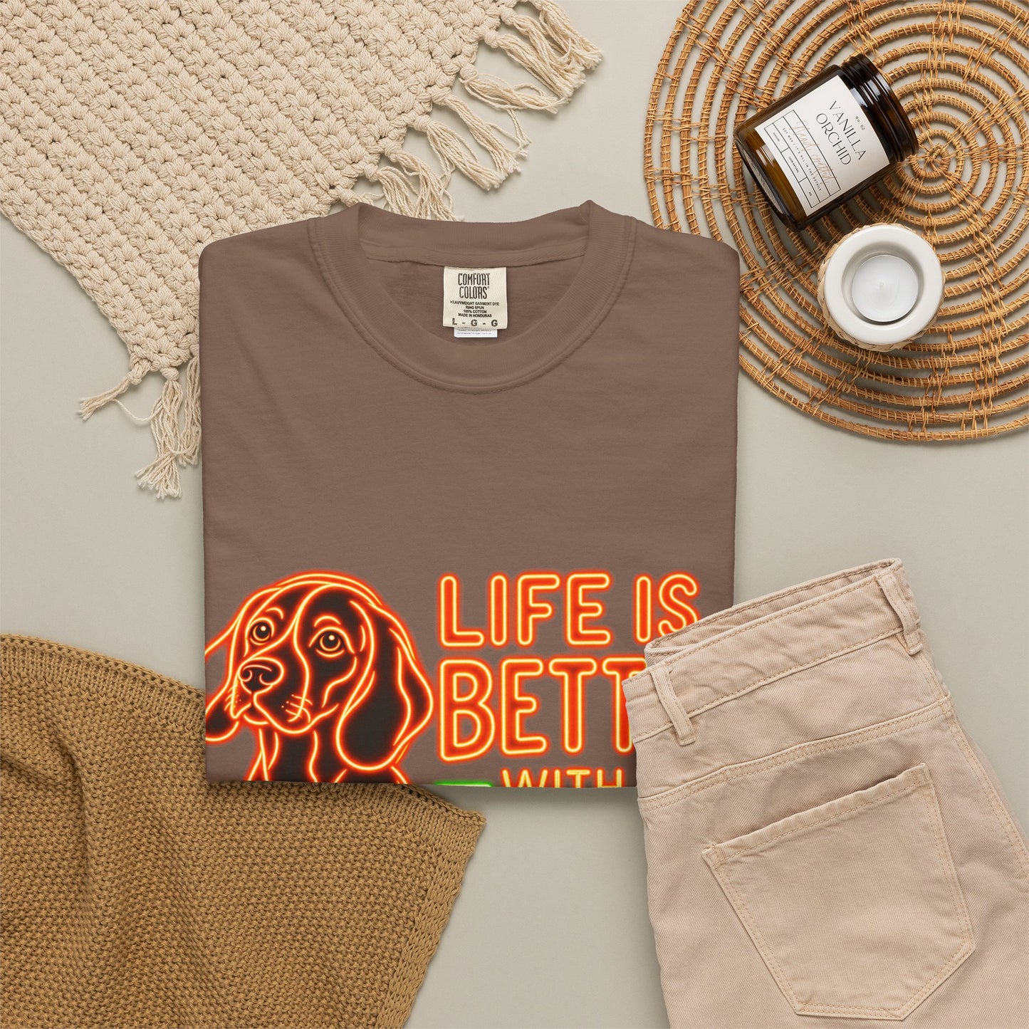 Beagle T-shirt - Neon Orange Life Is Better